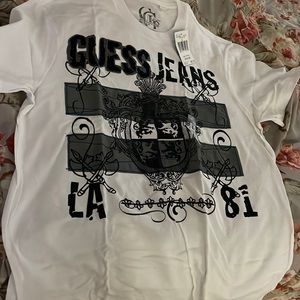 Guess tshirt
